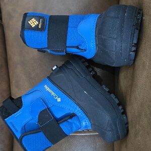 Kids Columbia Blue and Black Insulated Boots